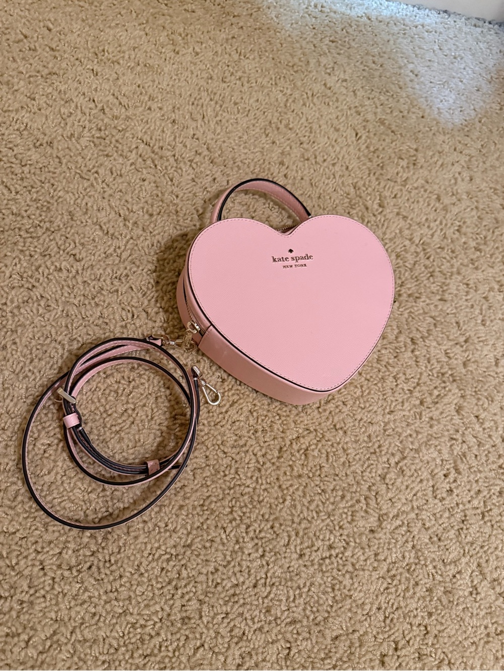 kate spade pink heart-shaped crossbody with detachable strap